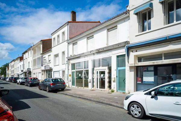 ROYAN CENTRE - LOCAL PROFESSIONNEL OU COMMERCIAL A LOUER