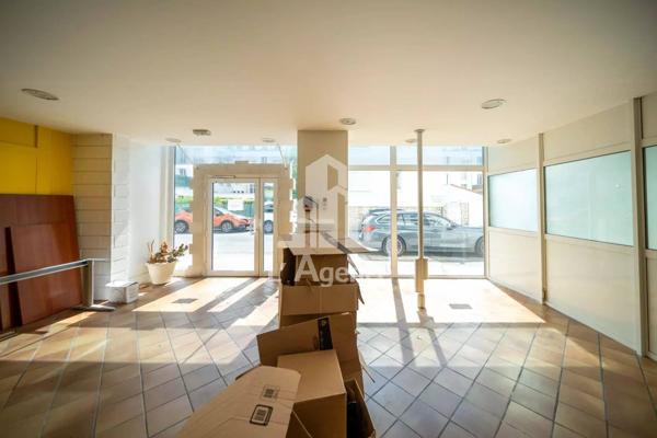 ROYAN CENTRE - LOCAL PROFESSIONNEL OU COMMERCIAL A LOUER