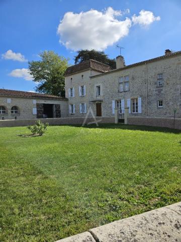 Magnifique demeure à 3 kms de Montréal du Gers