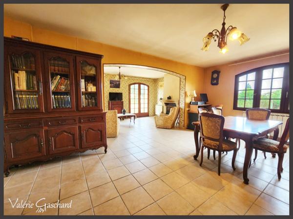 Le Pizou (dordogne) maison de 128 m² +  2850 m² de terrain et triple garage