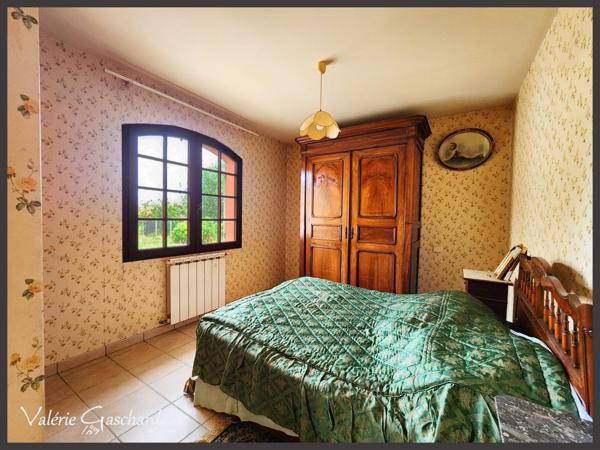 Le Pizou (dordogne) maison de 128 m² +  2850 m² de terrain et triple garage