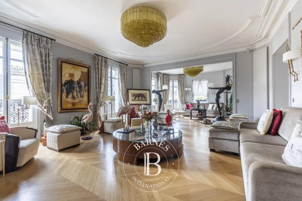 Paris 8ème, Appartement 4 Chambres -  314 m² à vendre
