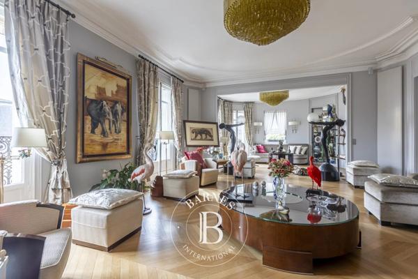 Paris 8ème, Appartement 4 Chambres -  314 m² à vendre