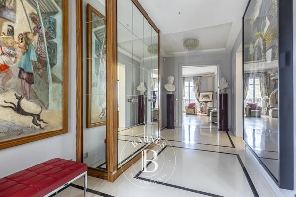 Paris 8ème, Appartement 4 Chambres -  314 m² à vendre
