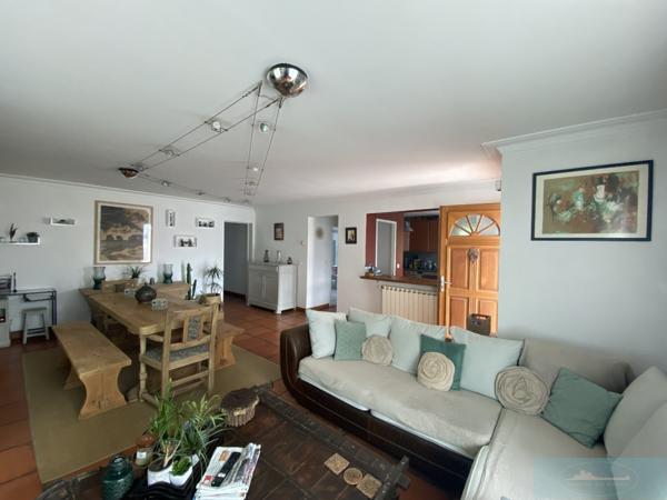 Appartement
                                                                                                                                                                                                                                                                                                                        5 pièce(s)                                                                                                                                                                                                          4 chambre(s)                                                                                                                                                                                                          128  m²