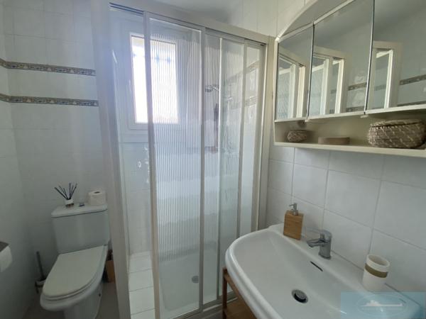 Appartement
                                                                                                                                                                                                                                                                                                                        5 pièce(s)                                                                                                                                                                                                          4 chambre(s)                                                                                                                                                                                                          128  m²