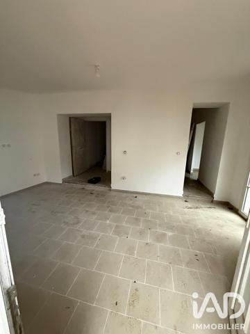 Immeuble à vendre 272 m² Dreux
