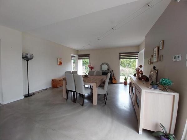 Maison atypique à Poitiers ? Breuil Mingot ? 166 m², parcelle 1 700 m²