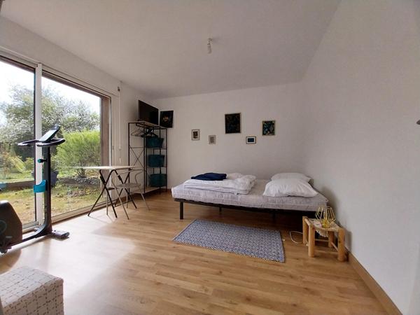 Maison atypique à Poitiers ? Breuil Mingot ? 166 m², parcelle 1 700 m²