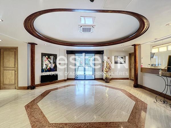 Nestenn-Paris 16ème- Appartement - 3 pièces en Résidence-Services - Cave - Parking