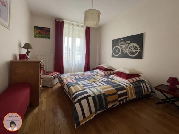 MAISON BOURGEOISE 215 m² - GÉRARDMER à mi-chemin entre LAC et CENTRE VILLE - TERRAIN 331 m²