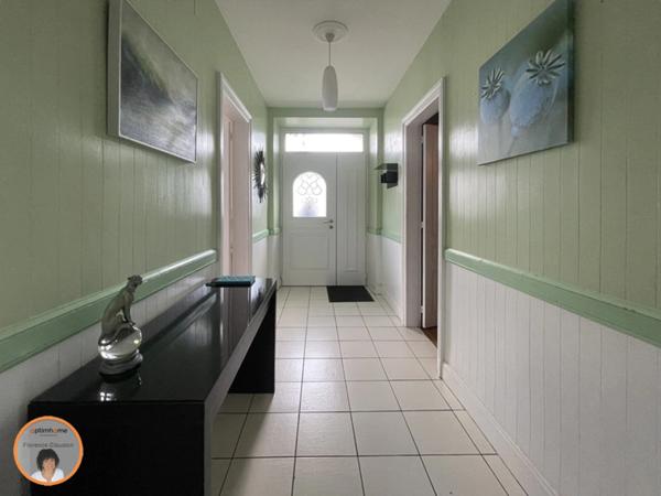 MAISON BOURGEOISE 215 m² - GÉRARDMER à mi-chemin entre LAC et CENTRE VILLE - TERRAIN 331 m²