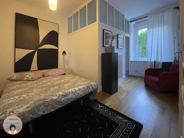 MAISON BOURGEOISE 215 m² - GÉRARDMER à mi-chemin entre LAC et CENTRE VILLE - TERRAIN 331 m²