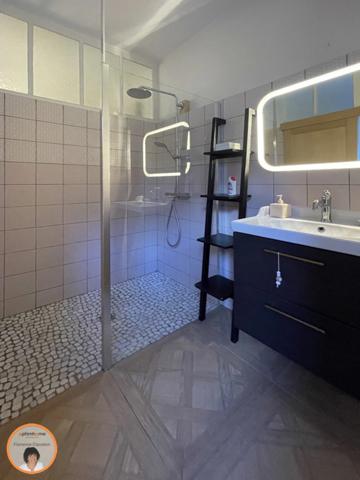 MAISON BOURGEOISE 215 m² - GÉRARDMER à mi-chemin entre LAC et CENTRE VILLE - TERRAIN 331 m²