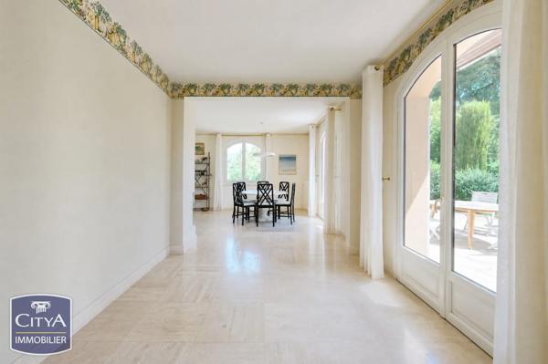 Maison à vendre 7 pièces 202.8m² Saint-Marcellin (38160)