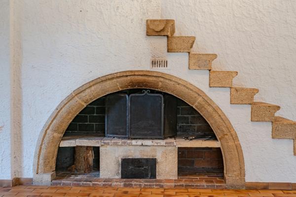 Maison à vendre 5 pièces AIX EN PROVENCE (13) de 150m², terrain de 1630m² piscineable. Garage + espace stationnement. Résidence arborée et sécurisée.