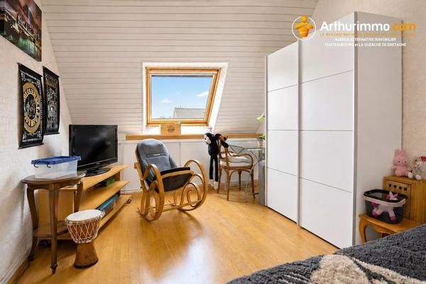 Vente                                                      Maison
                        
                     5 pièces                      103 m2                     à Thorigné-Fouillard