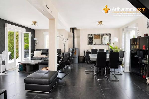 Vente                                                      Maison
                        
                     5 pièces                      103 m2                     à Thorigné-Fouillard