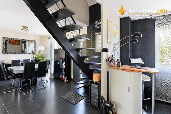 Vente                                                      Maison
                        
                     5 pièces                      103 m2                     à Thorigné-Fouillard