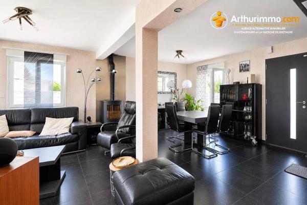 Vente                                                      Maison
                        
                     5 pièces                      103 m2                     à Thorigné-Fouillard