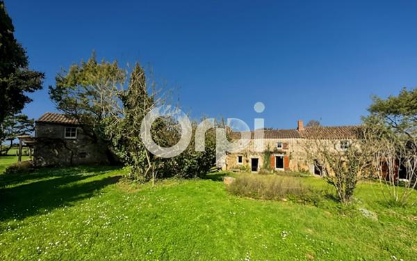 Maison à vendre    7 pièces •  Jard-sur-Mer