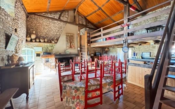 Maison à vendre    7 pièces •  Jard-sur-Mer