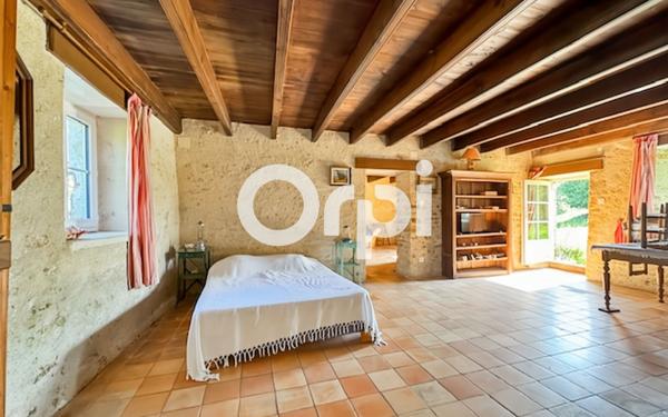 Maison à vendre    7 pièces •  Jard-sur-Mer