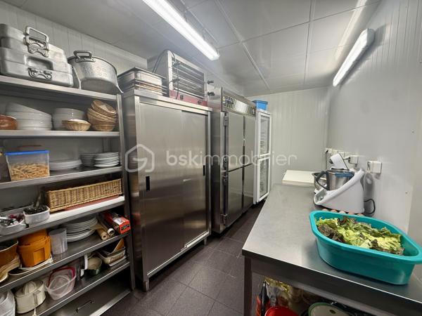 Immeuble mixte de 195,39 m²