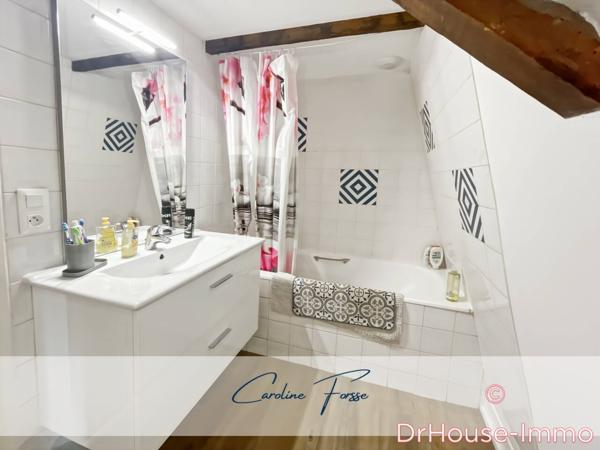 Immeuble à vendre 10 pièces de 390 m²