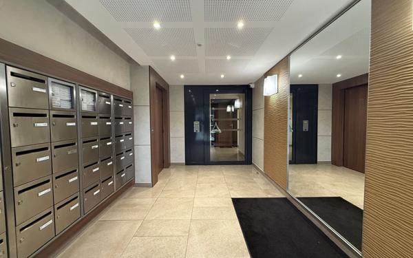 Appartement à vendre    3 pièces • 58,14 m2 Villecresnes