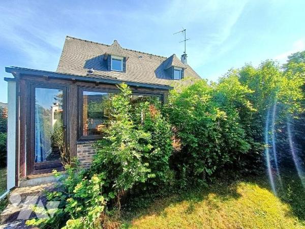 TRENTE CINQ  NOTAIRES - en sortie d'agglomération - cette maison indépendante d'environ 125 m² ...