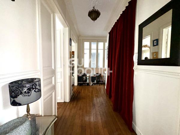 Appartement Paris 4 pièce(s) 97.01 m2