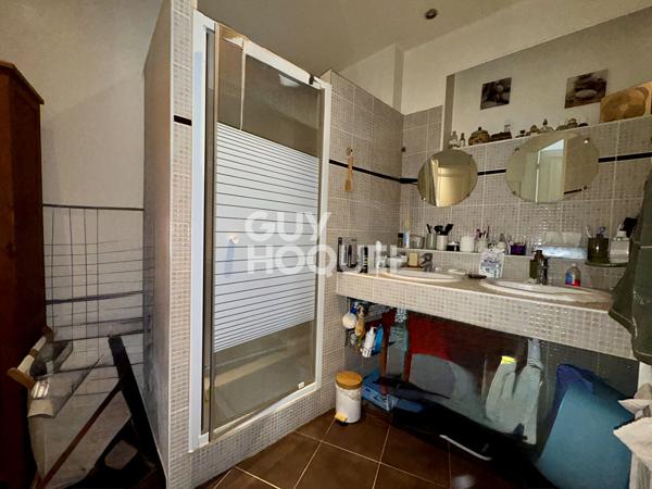 Appartement Paris 4 pièce(s) 97.01 m2