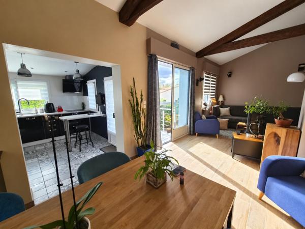 Maison à LA CHAIZE-LE-VICOMTE, 85310 - 5 pièces 134m²