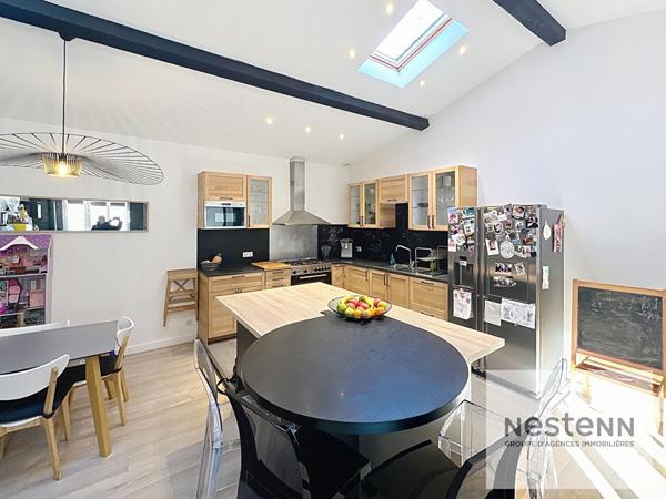 Maison contemporaine à vendre à Bruges hypercentre - 5 pièces, 3 chambres