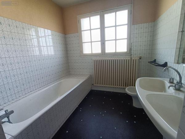 Maison à vendre à Bruz en Ille-et-Vilaine (35170), ref : 35129-6768   
Centre-Ville