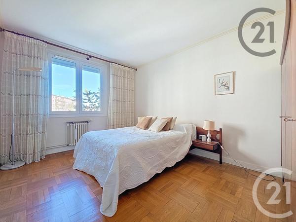 Appartement F3 à vendre  3 pièces - 81 m2 TROYES - 10