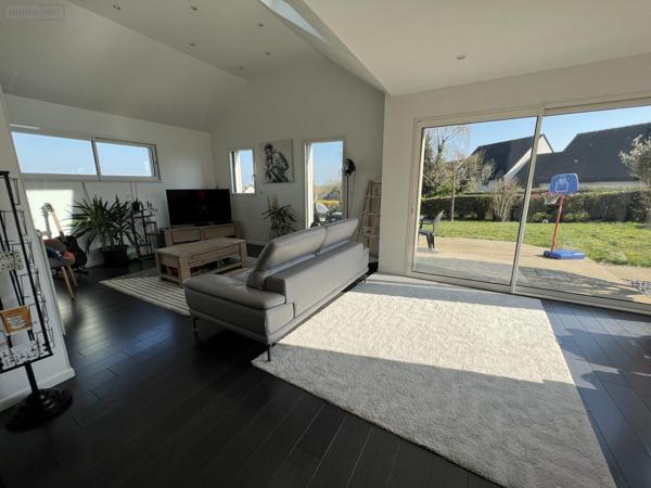 Maison à vendre à Châteaugiron en Ille-et-Vilaine (35410), ref : VM2482-35018