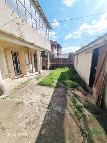 Rare Les Arcs centre belle maison de charme composée de 3 appartements et garage véranda dépendances sur 259m  Les Arcs (83460)