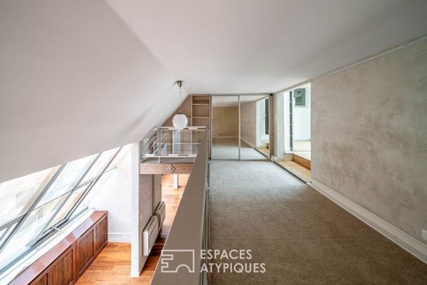 Atelier en dernier étage rue du Moulin Vert