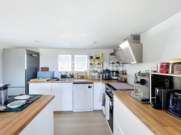 Landivisiau : belle maison de charme rénovée avec 3 chambres