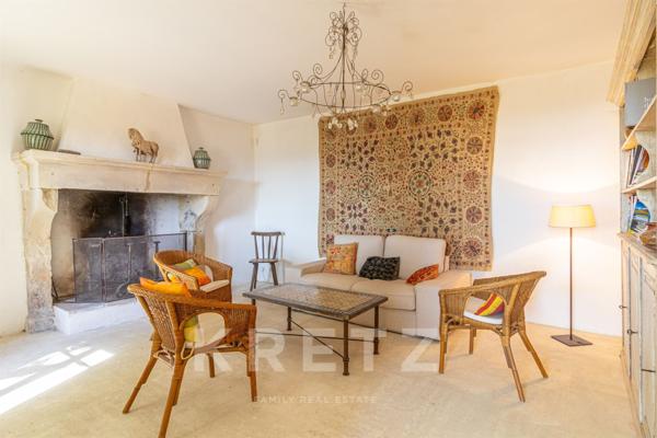 Authentique Ferme Provençale en pierre — Vue panoramique d’exception sur le Mont Ventoux