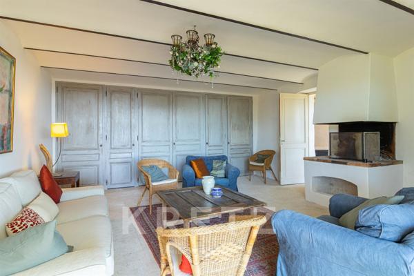 Authentique Ferme Provençale en pierre — Vue panoramique d’exception sur le Mont Ventoux