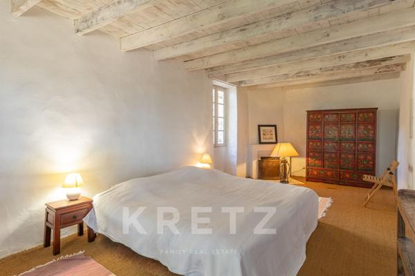 Authentique Ferme Provençale en pierre — Vue panoramique d’exception sur le Mont Ventoux