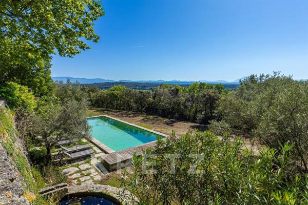 Authentique Ferme Provençale en pierre — Vue panoramique d’exception sur le Mont Ventoux
