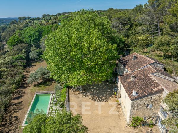 Authentique Ferme Provençale en pierre — Vue panoramique d’exception sur le Mont Ventoux
