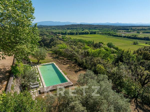 Authentique Ferme Provençale en pierre — Vue panoramique d’exception sur le Mont Ventoux