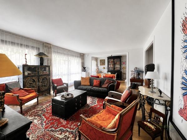 Appartement à NOISY LE ROI (78590)