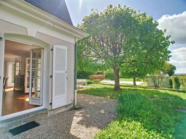 Appartement Cosne Cours Sur Loire 5 pièce(s) 155.80 m2