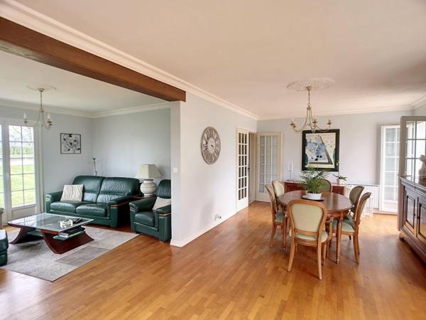 Appartement Cosne Cours Sur Loire 5 pièce(s) 155.80 m2
